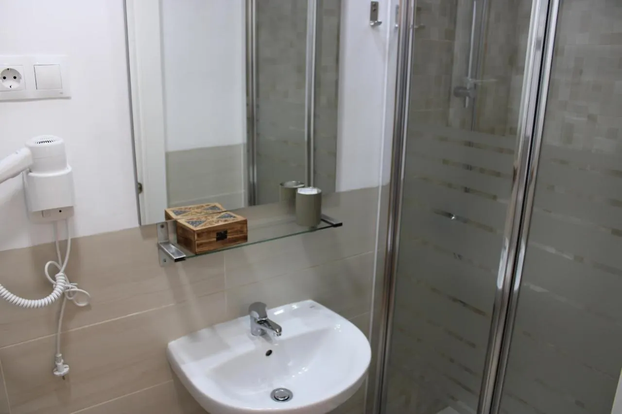 Guest house Fan Rooms Galvez Malaga