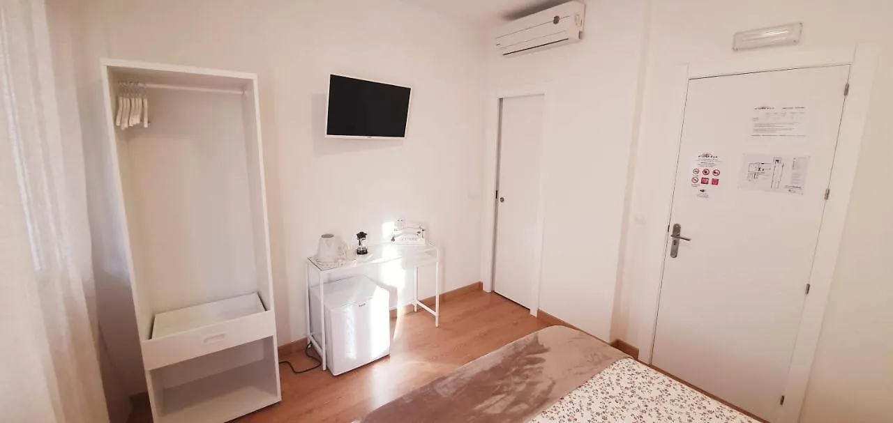 Guest house Fan Rooms Galvez Malaga